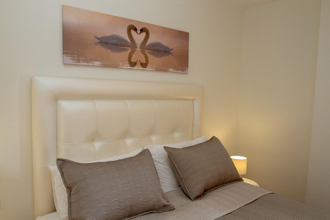 Lydia Uno Apartment Torremolinos Exterior photo